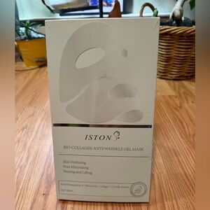 5 Qty box of ISTON Bio-Collagen Anti-Wrinkle Gel Masks.